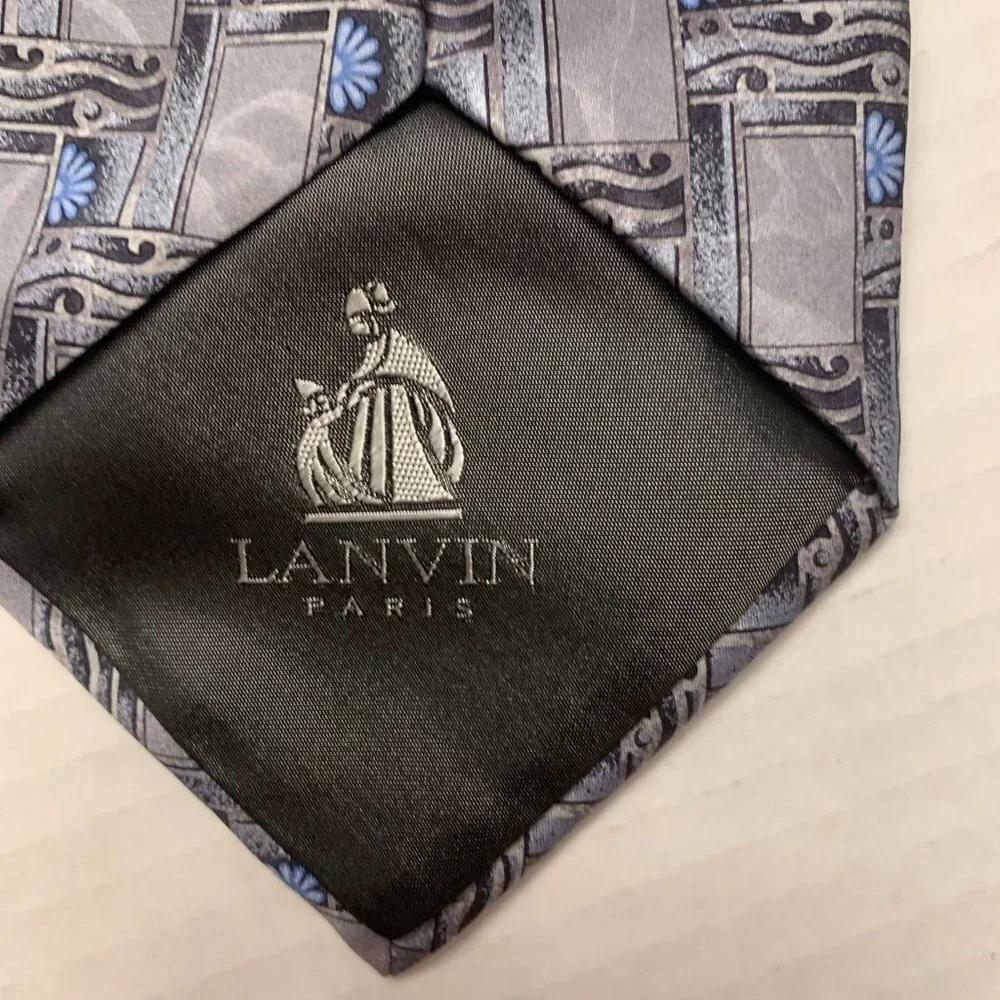 Lanvin Paris Mens Tie 100 silk Made in France Grey silver blue